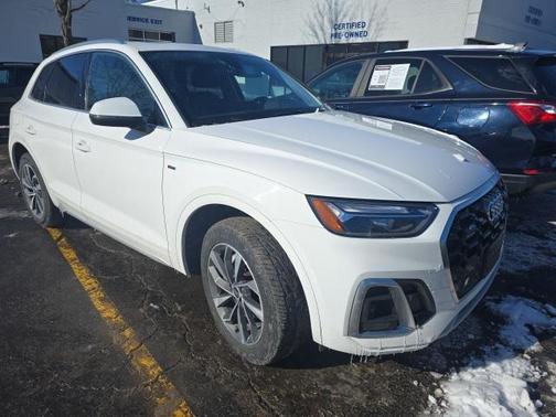 2023 Audi Q5 45 S line Premium Plus