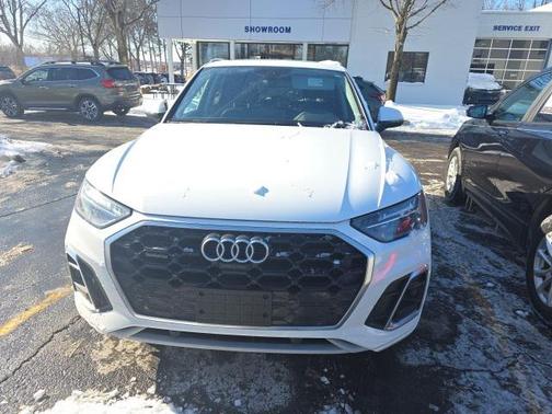 2023 Audi Q5 45 S line Premium Plus