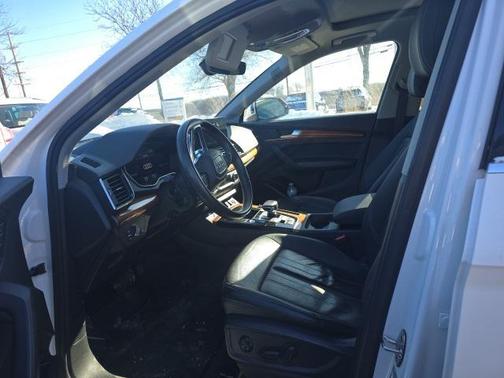 2023 Audi Q5 45 S line Premium Plus