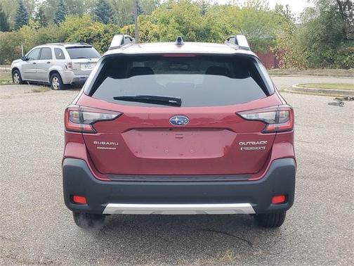 2025 Subaru Outback Touring XT