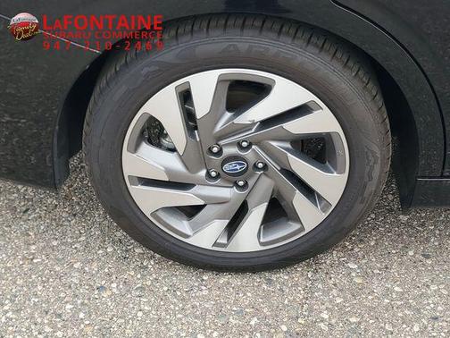Crystal Black Silica 2024 Subaru Legacy Limited