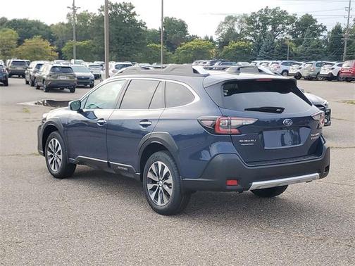2025 Subaru Outback Touring XT