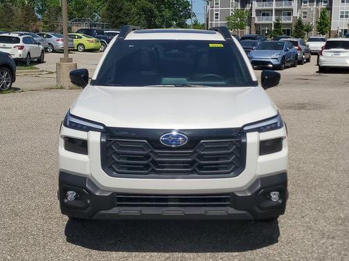 White Pearl 2026 Subaru Outback Premium