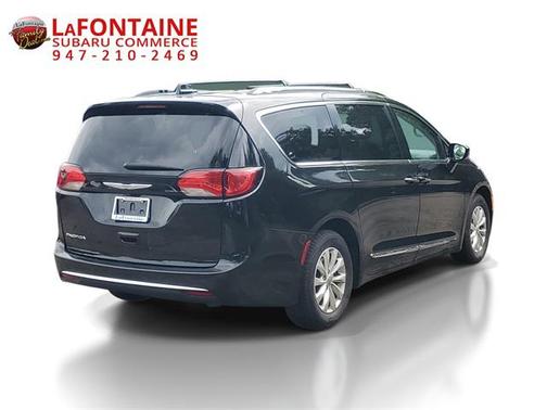 2018 Chrysler Pacifica Touring-L