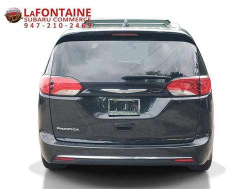 2018 Chrysler Pacifica Touring-L