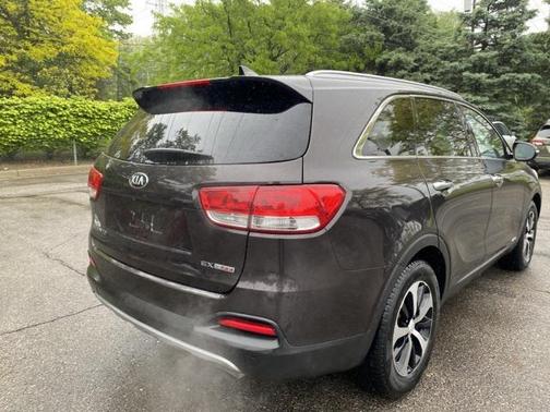 2017 Kia Sorento EX