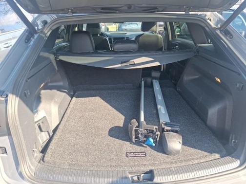 2020 Volkswagen Atlas Cross Sport 3.6L V6 SE w/Technology