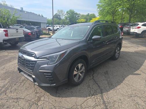 Magnetite Gray Metallic 2024 Subaru Ascent Premium 8-Passenger