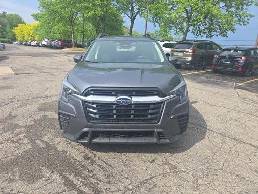 Magnetite Gray Metallic 2024 Subaru Ascent Premium 8-Passenger