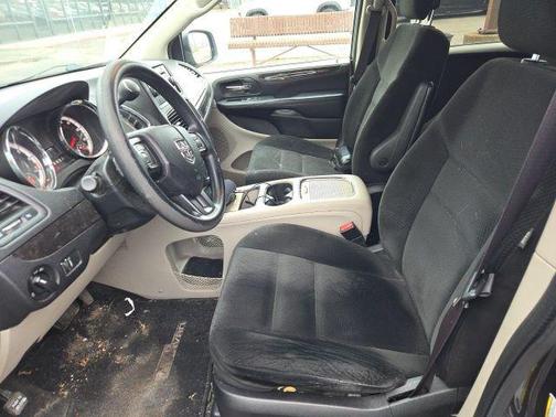 Granite Crystal Metallic Clearcoat 2016 Dodge Grand Caravan SXT