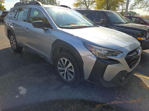 2023 Subaru Outback Base