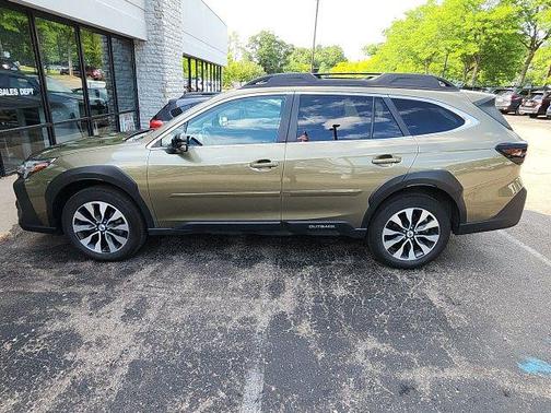 Green Metallic 2024 Subaru Outback Limited