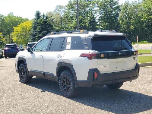 Crystal White Pearl 2026 Subaru Outback Wilderness