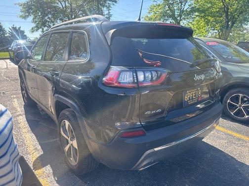 Diamond Black Crystal Pearlcoat 2019 Jeep Cherokee Limited