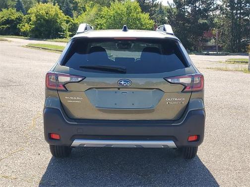 2025 Subaru Outback Touring XT