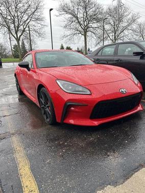 Track bRed 2025 Toyota GR86 Premium