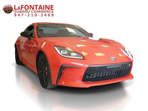 Track bRed 2025 Toyota GR86 Premium