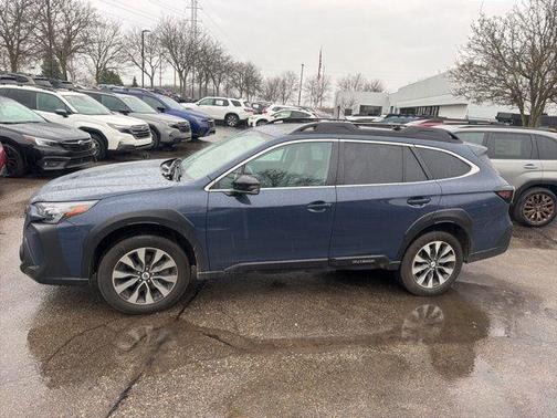 Cosmic Blue Pearl 2023 Subaru Outback Limited