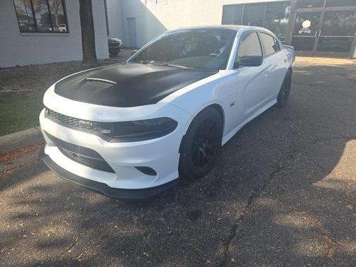 2016 Dodge Charger R/T Scat Pack