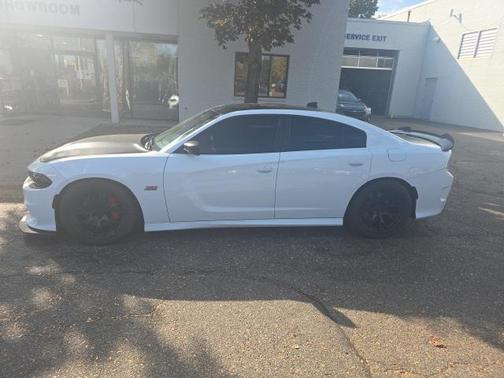 2016 Dodge Charger R/T Scat Pack