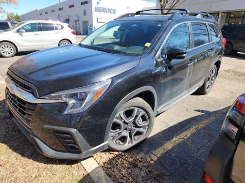 Crystal Black Silica 2023 Subaru Ascent Limited 7-Passenger