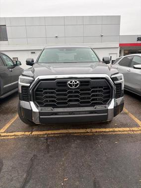 2022 Toyota Tundra SR5