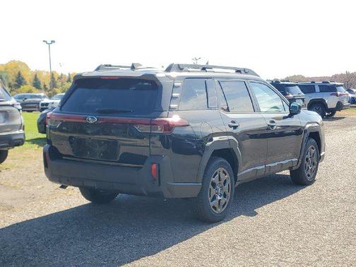 Black / Silver 2026 Subaru Outback Premium