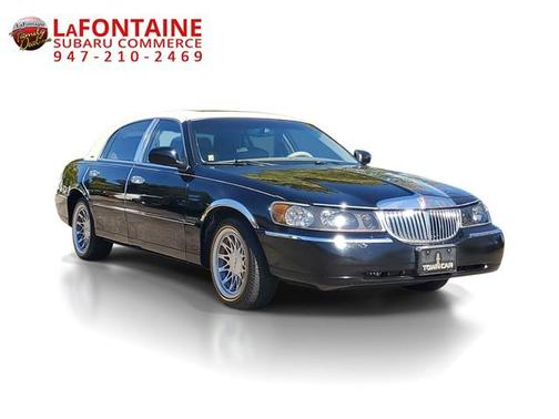 2000 Lincoln Town Car Signature