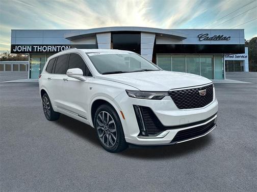 2023 Cadillac XT6 Luxury FWD