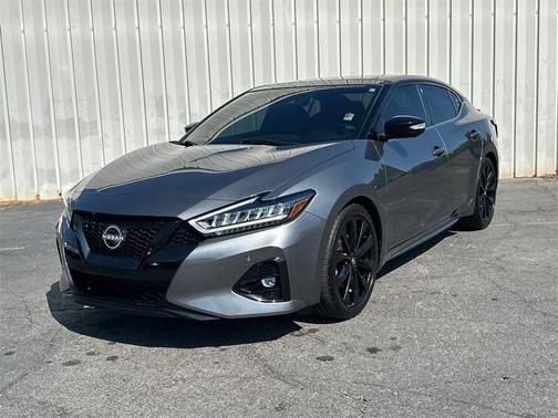2023 Nissan Maxima SR