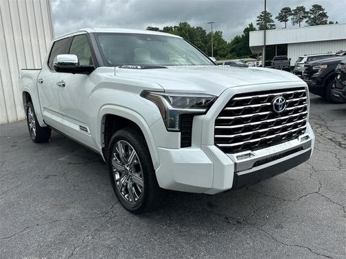 2024 Toyota Tundra Hybrid Capstone