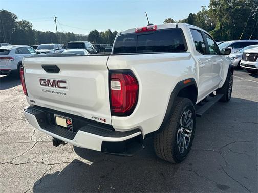 2024 GMC Canyon AT4