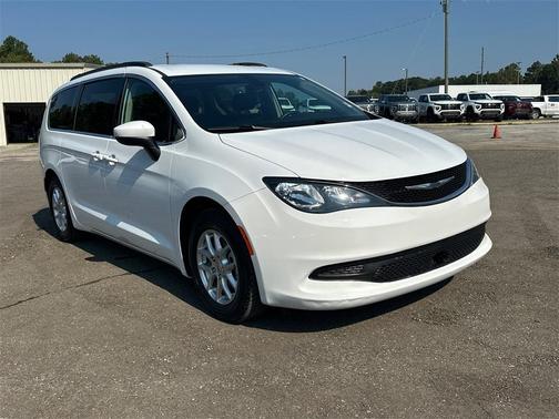 2021 Chrysler Voyager LXI