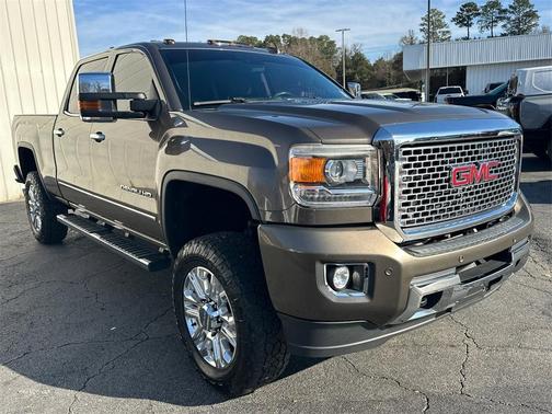 2015 GMC Sierra 2500 Denali