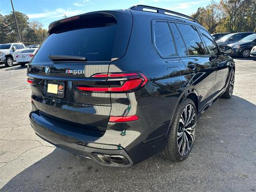 2025 BMW X7 M60i