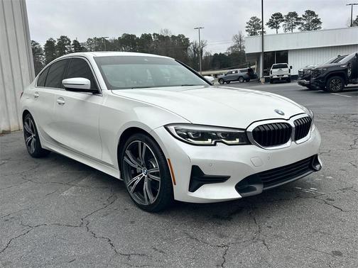 2020 BMW 330 i