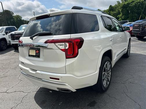 2022 GMC Acadia Denali