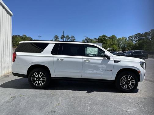 2023 GMC Yukon XL AT4
