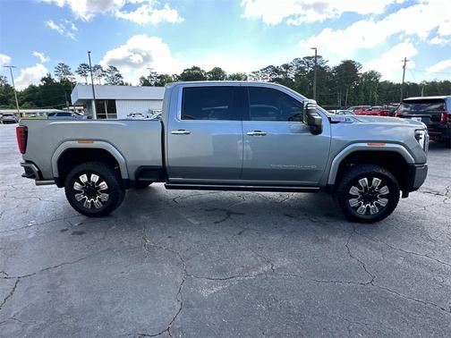 2024 GMC Sierra 2500 Denali