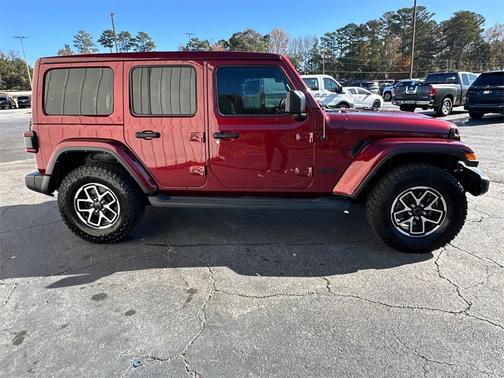2021 Jeep Wrangler Unlimited Sahara Altitude