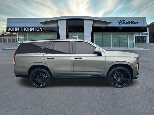 2023 Cadillac Escalade Sport