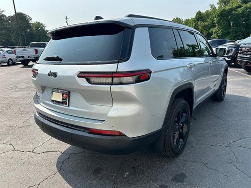 2025 Jeep Grand Cherokee L Laredo