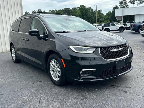 2022 Chrysler Pacifica Touring-L