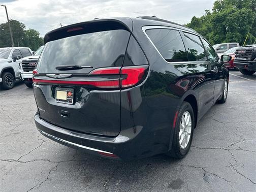 2022 Chrysler Pacifica Touring-L