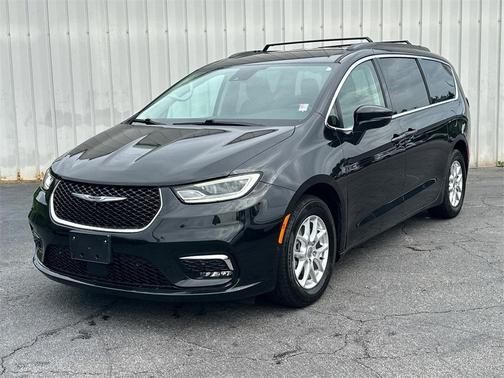 2022 Chrysler Pacifica Touring-L