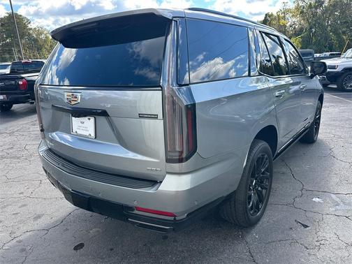 2025 Cadillac Escalade Sport