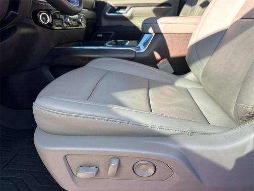 2025 GMC Sierra 2500 SLT