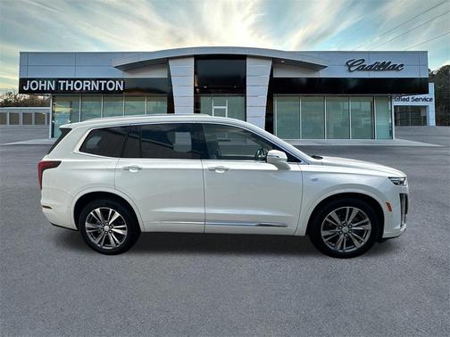 2025 Cadillac XT6 Premium Luxury FWD