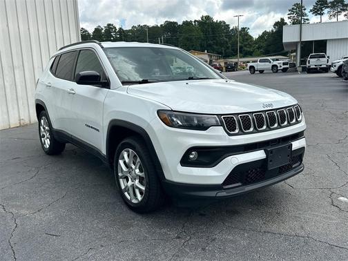 2023 Jeep Compass Latitude Lux
