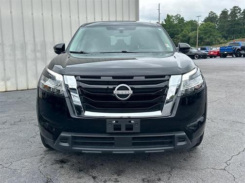 2022 Nissan Pathfinder S